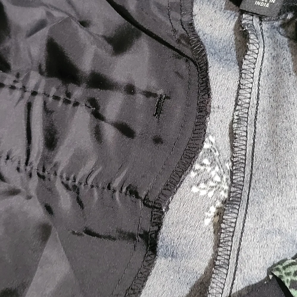 Ann Taylor Women's Floral Wide Leg Crop Trouser Parts Size 6 Flowy Black - Picture 10 of 11